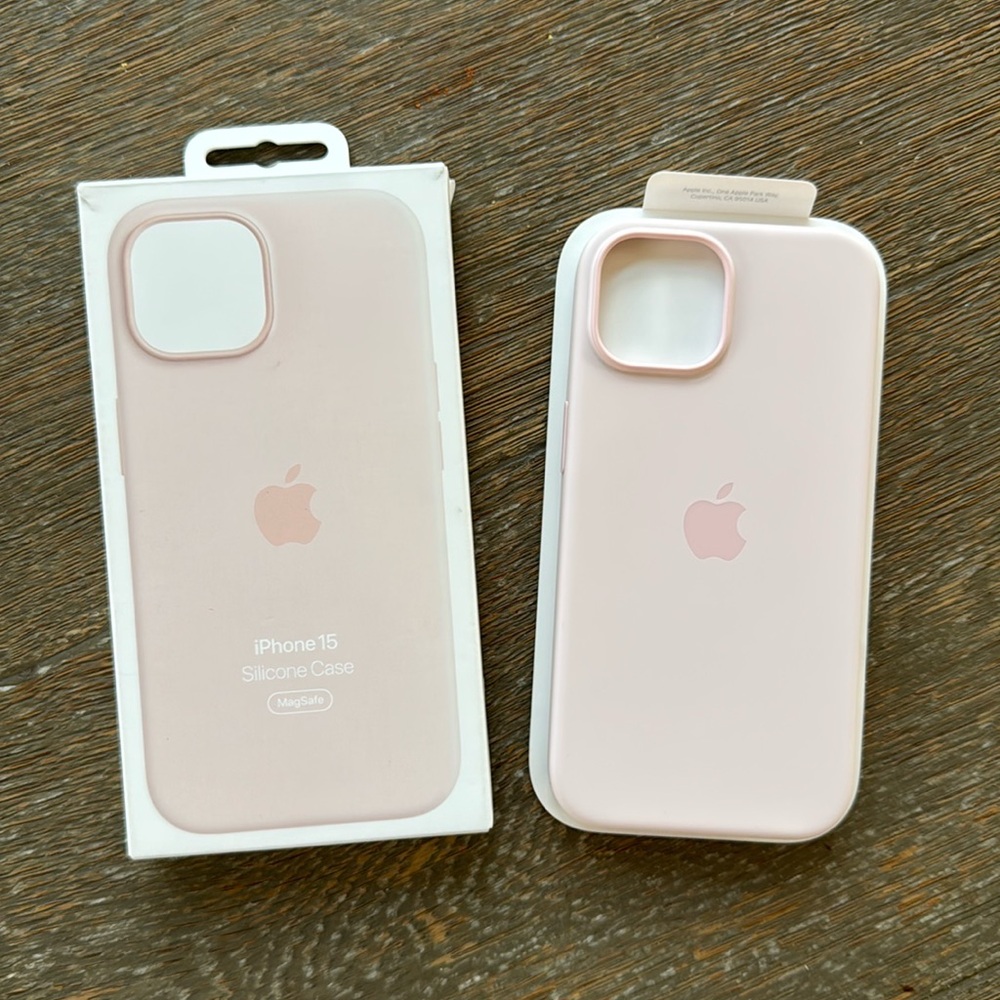 New Apple iPhone 15 Silicone MagSafe Case